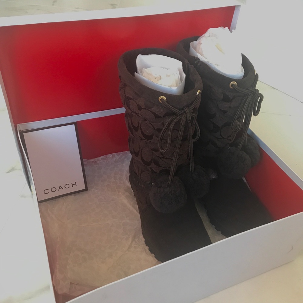 SOLD Coach Juniper Suede Snow Boots